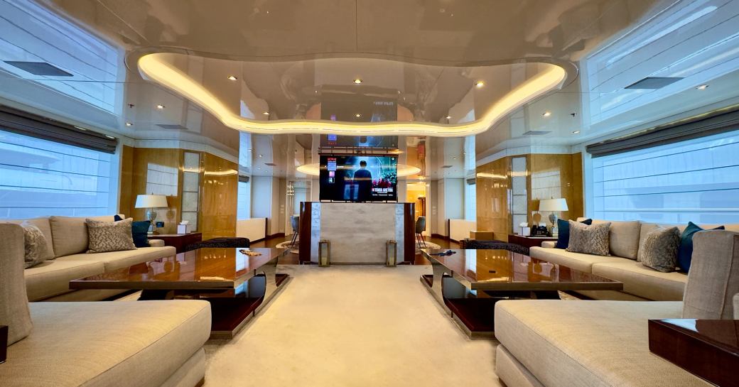 Main salon onboard charter yacht SEAKID II
