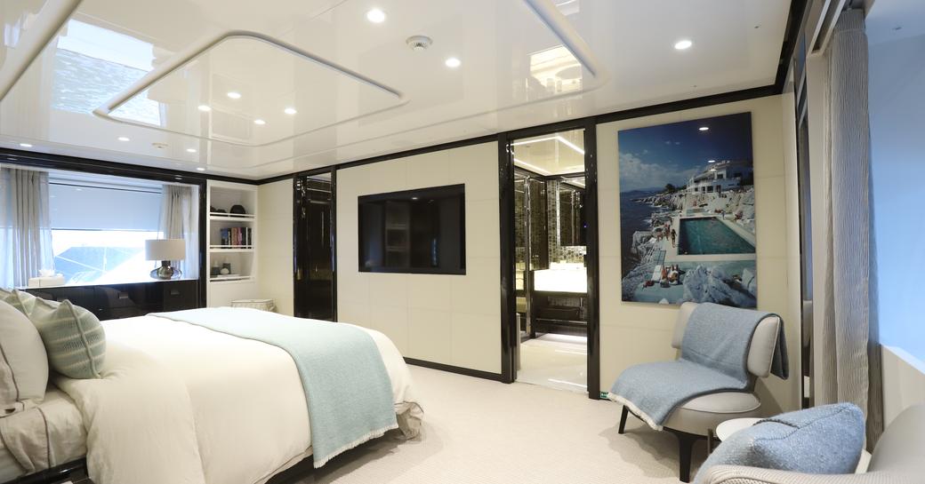 Master cabin onboard charter yacht ANDIAMO