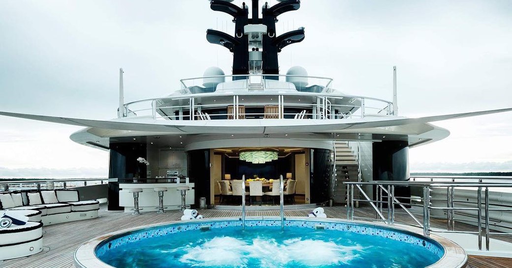 Megayacht TRANQUILITY jacuzzi pool on deck