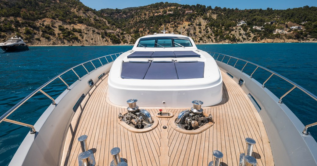 Yacht sundeck