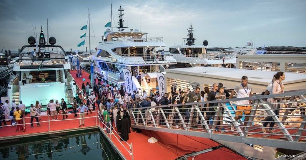 busy boardwalks at the Dubai International Boat Show 2018