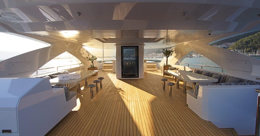 luxury yacht baba's sundeck