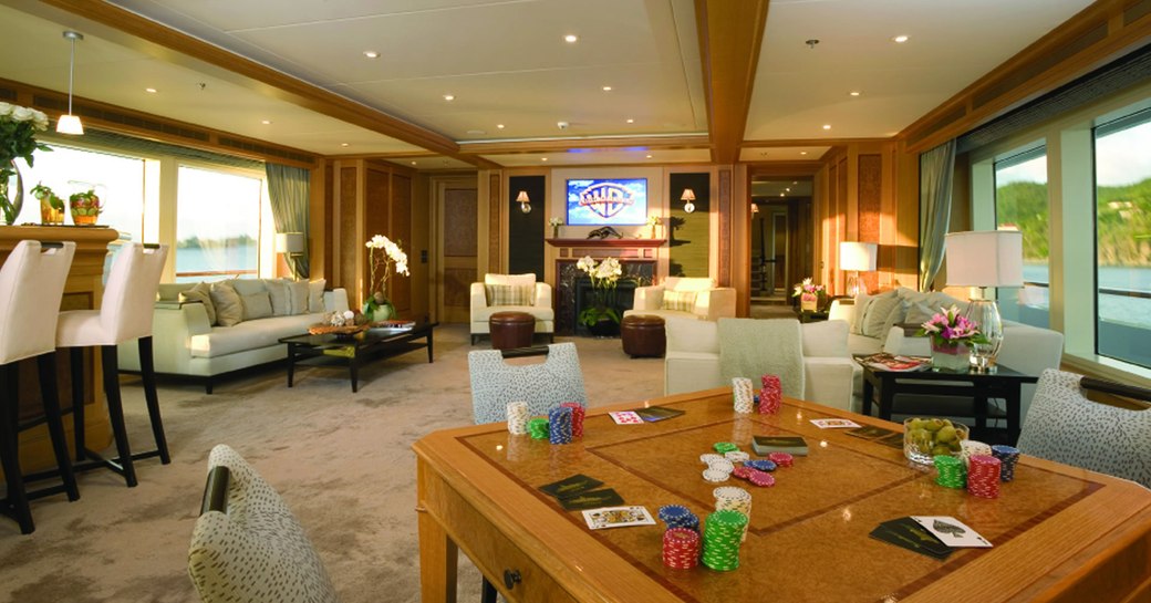 Skylounge on Feadship's megayacht UTOPIA