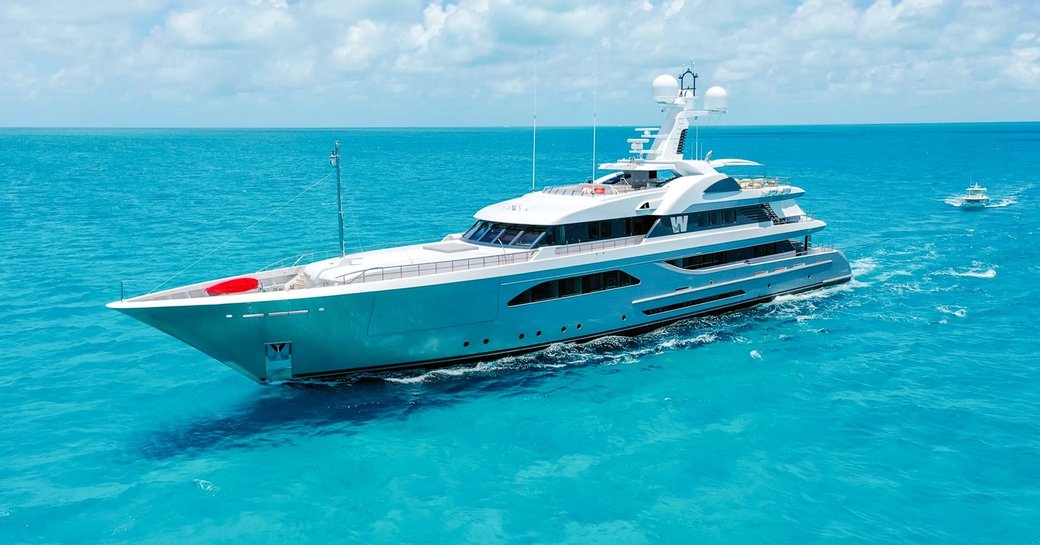 Charter yacht W underway, surrounded by sea
