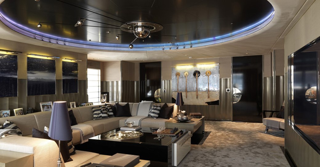 sky lounge on board superyacht SEALYON 