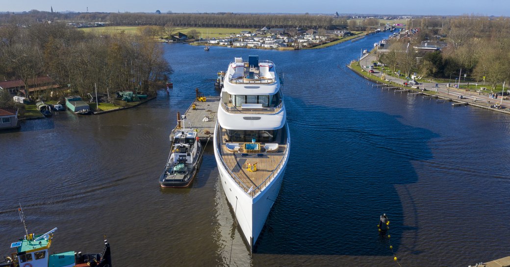 Feadship superyacht VIVA on the water