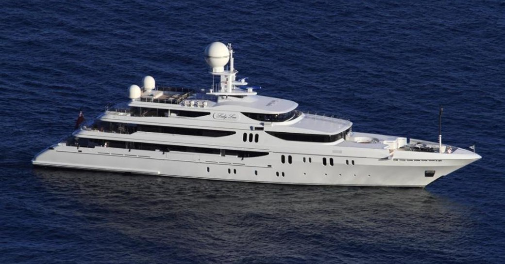 Superyacht Double Down underway