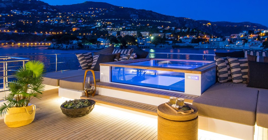 Beautiful deck with fantastic view on board the MIMI LA SARDINE superyacht