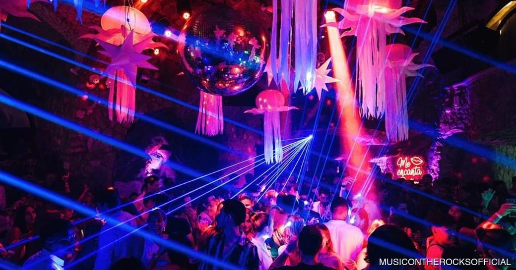 Music On The Rocks Positano dancefloor interior