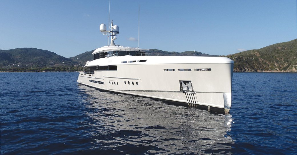 Superyacht 'Endeavour 2'