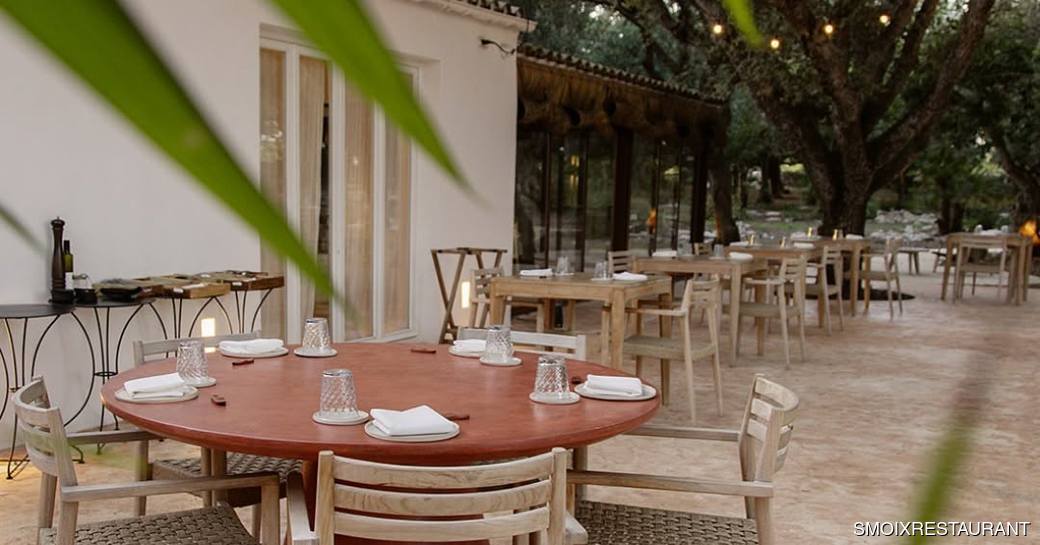 Smoix Menorca outdoor dining area