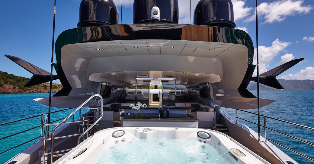 The Jacuzzi on board superyacht 'Grey Matters'