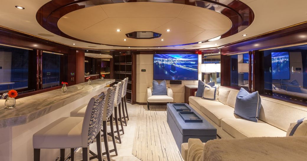 Skylounge with bar on superyacht TRENDING