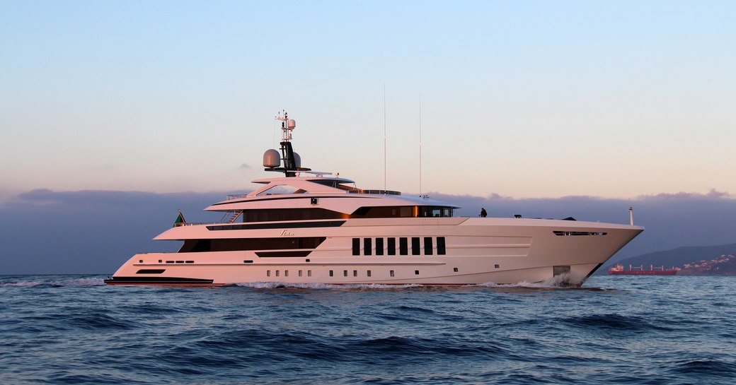 Luxury yacht VIDA