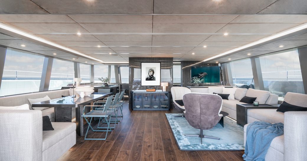 Main salon onboard S/Y GREY B