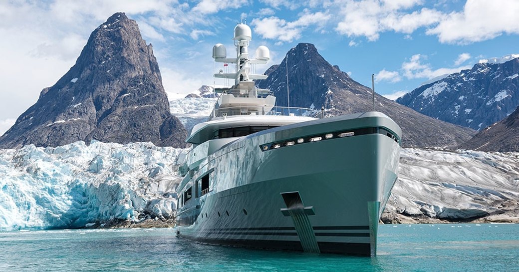 Expedition yacht CLOUDBREAK sat at-anchor