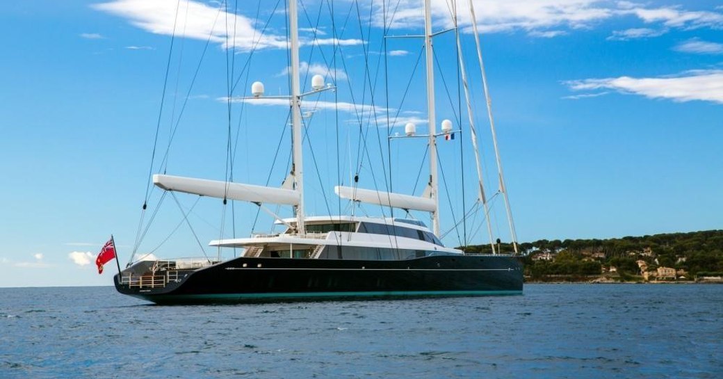 Sailing yacht AQUIJO underway