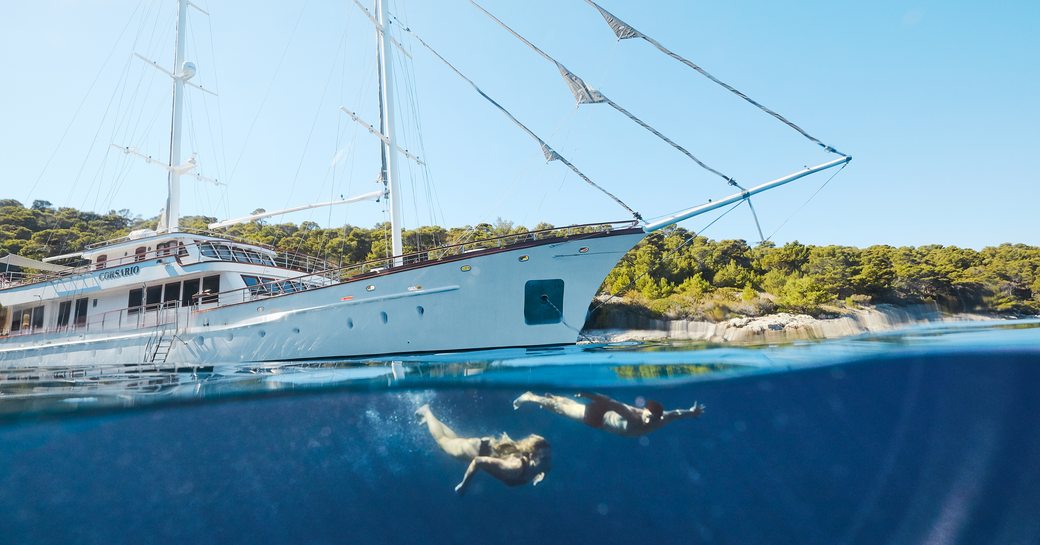 Snorkelling on board sailing yacht CORSARIO