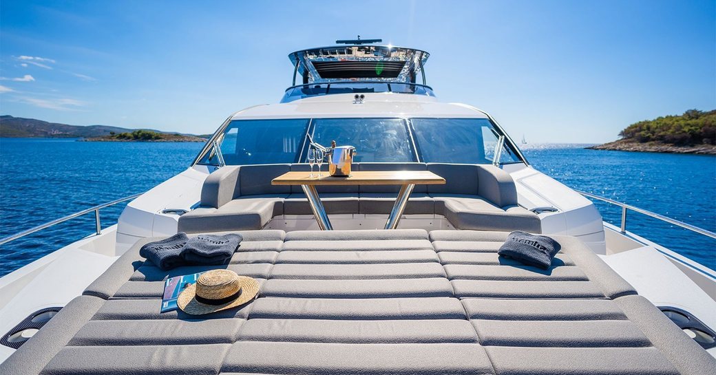 Charter yacht BLACK MAMBA sun pads