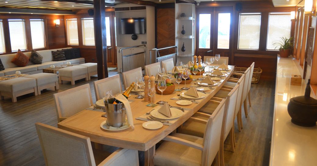 sailing yacht LAMIMA's dining area