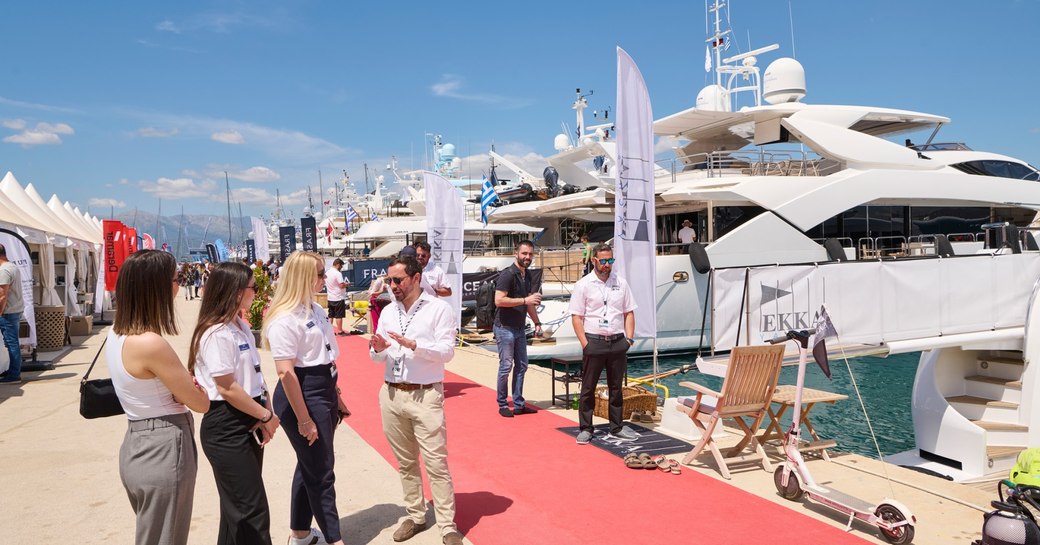 Overview of charter yachts berthed at MEDYS