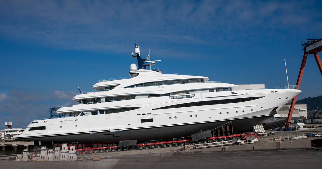 who owns cloud 9 super yacht