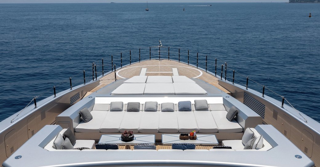 helipad on motor yacht sarastar