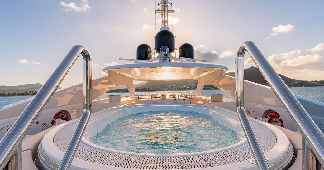 Deck Jacuzzi onboard charter yacht MOSKITO