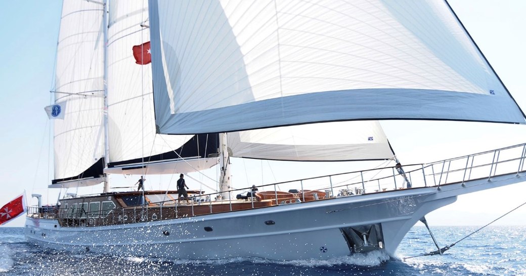 Charter yacht CLEAR EYES underway, surrounded by sea