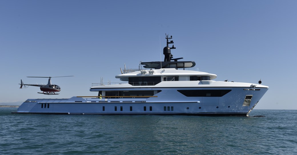 blue sanlorenzo explorer yacht