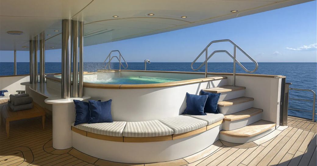 Jacuzzi onboard charter yacht AQUA LARES