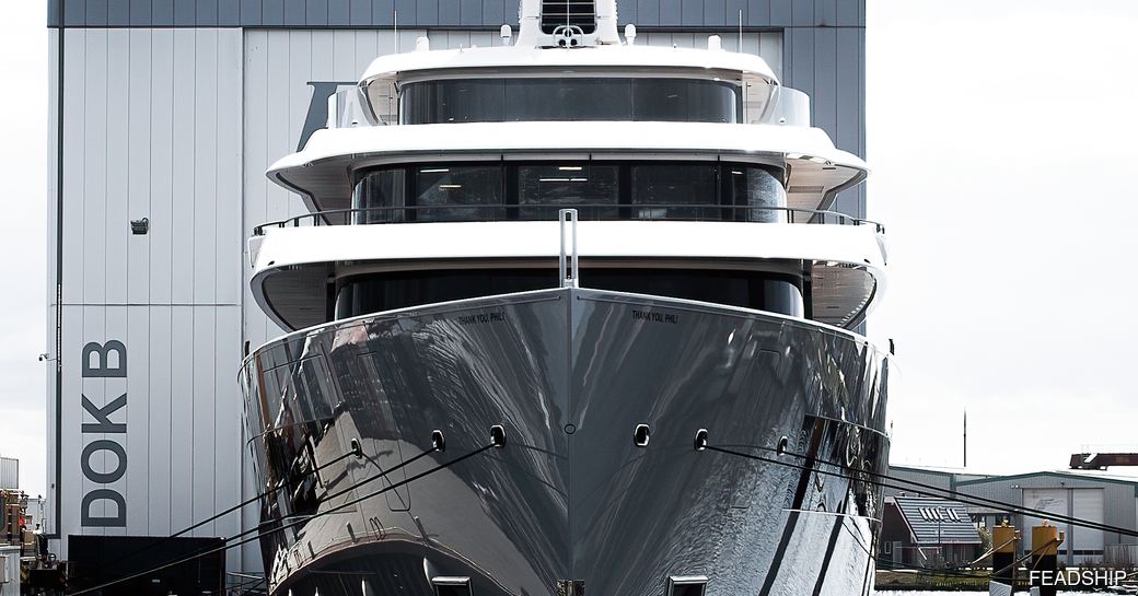 Superyacht MOONRISE bow