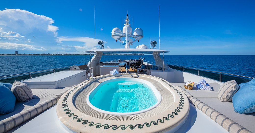 Newly refitted motor yacht MI AMORE now available for charter in the Bahamas photo 4