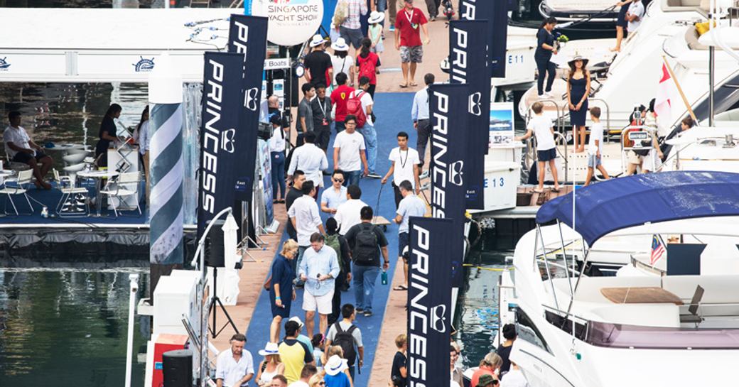 busy boardwalks at the Singapore Yacht Show 2017