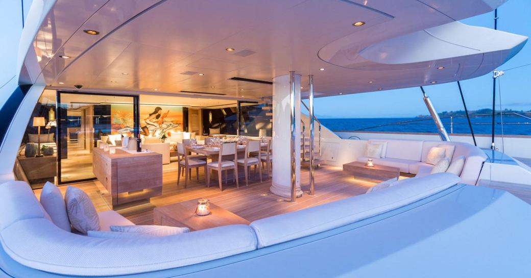 Charter yacht TWIZZLE main salon and alfresco dining 