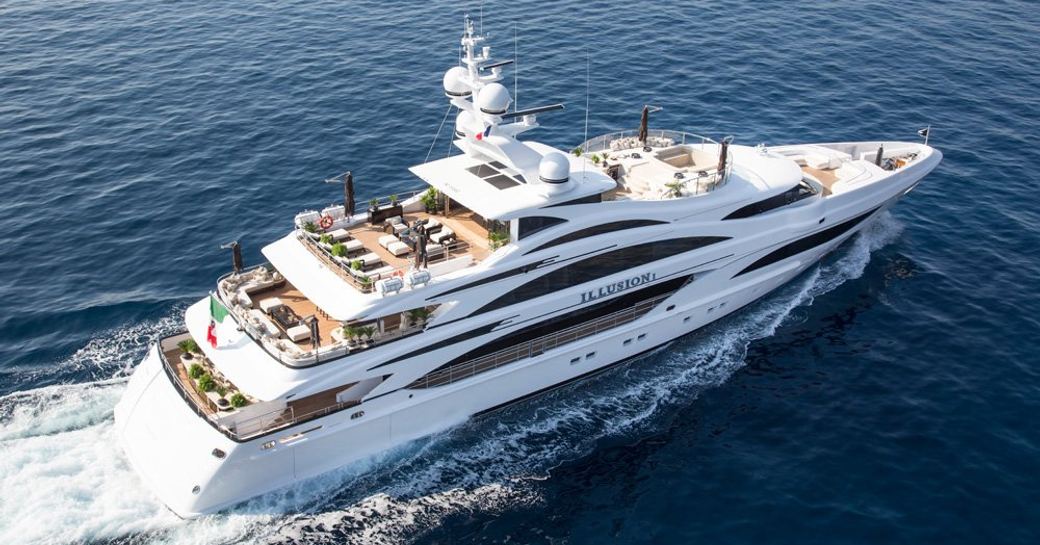 superyacht ‘Illusion V’ available for charter in the Bahamas