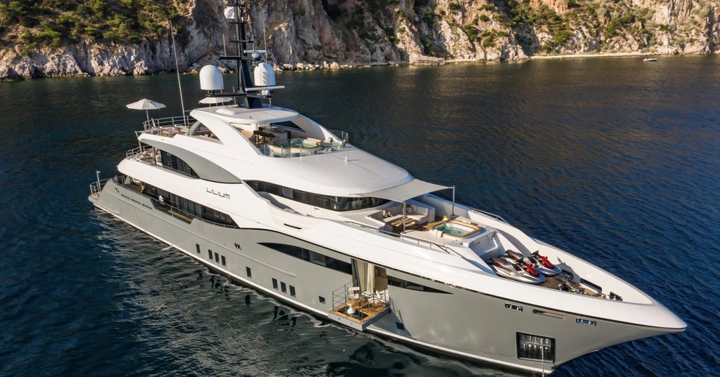 Aerial view of superyacht LILIUM with extending balconies 