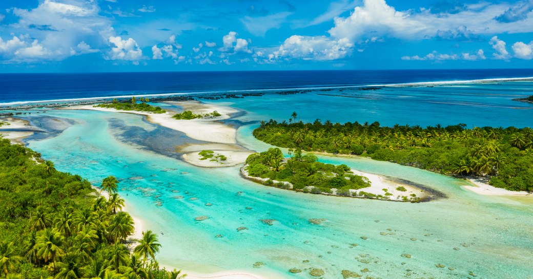 blue lagoon paradise in Tahiti