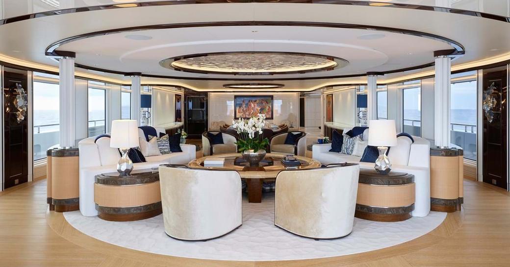 EXCELLENCE yacht main salon 