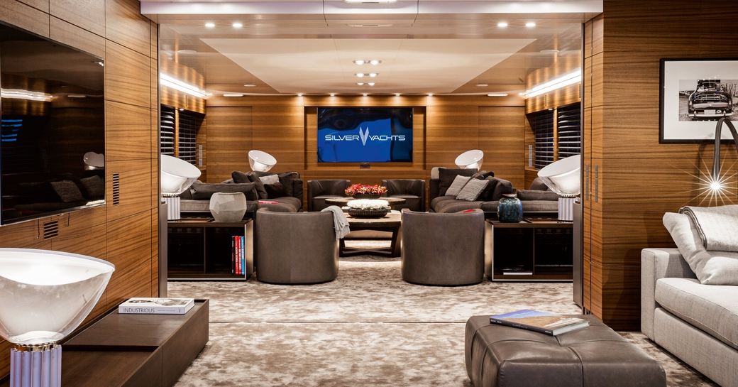 warm and sumptuous main salon aboard luxury yacht ‘Silver Fast’ 