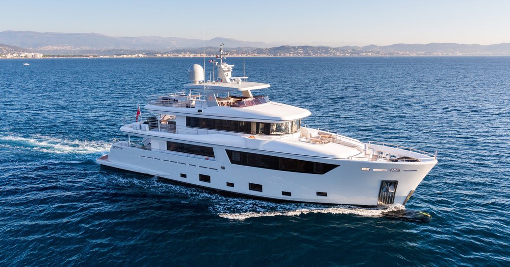 Superyacht NARVALO side profile as she gets underway