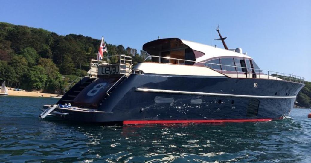 Motor yacht 'Level 8' Sits at anchor in Spain