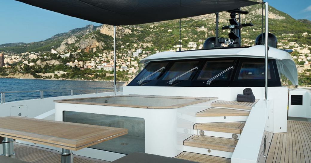 Jacuzzi and seating area on the foredeck of superyacht K