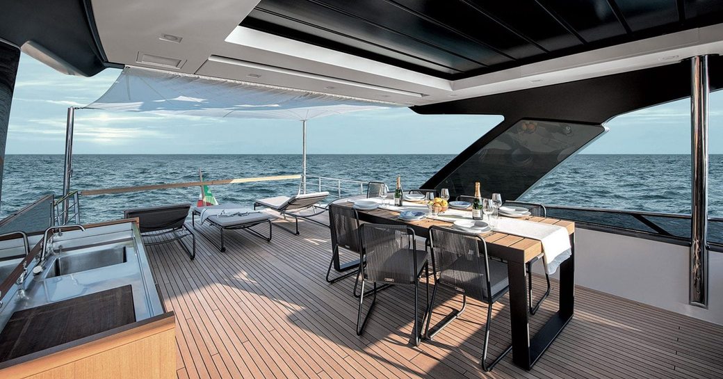 flybridge dining on luxury yacht lucky