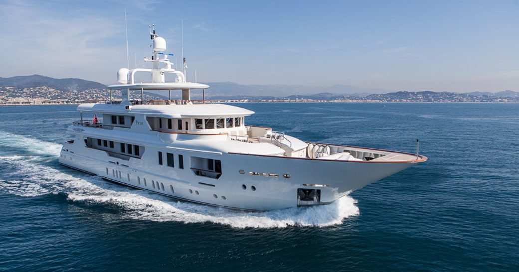 luxury yacht PRIDE cuts through the water on a private yacht charter