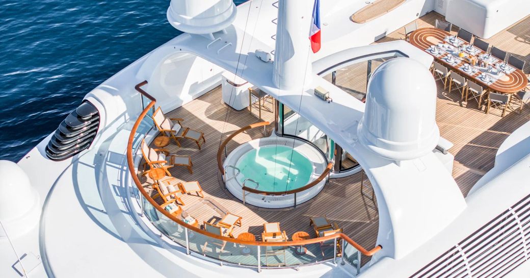Overview of the on-deck Jacuzzi on the sun deck of charter yacht CARINTHIA VII 