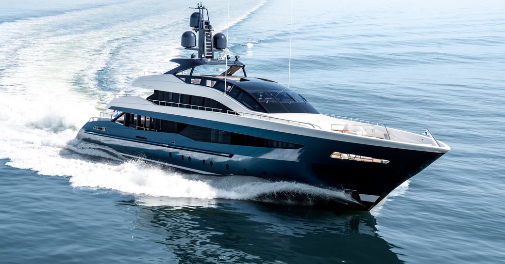 luxury charter yacht irisha from heesen underway