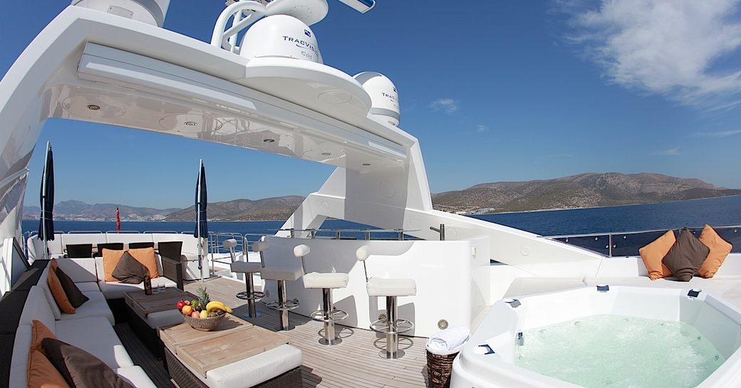 Jacuzzi, bar and lounging areas on sundeck of luxury yacht ‘Barracuda Red Sea’ 