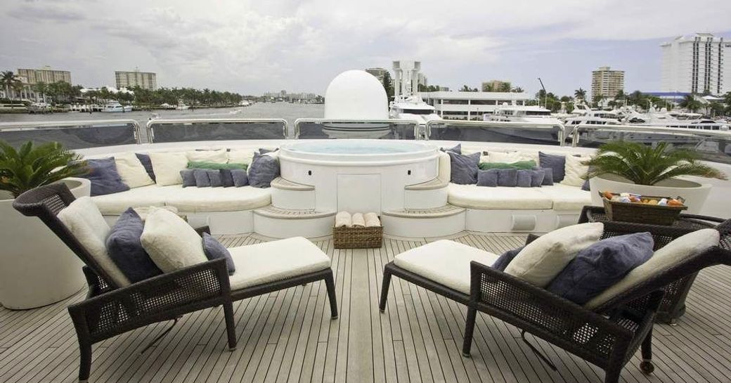 Motor Yacht 'Azteca II''s Jacuzzi and sun loungers