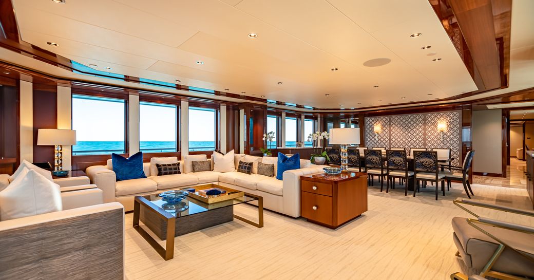 Salon on board charter yacht NEENAH